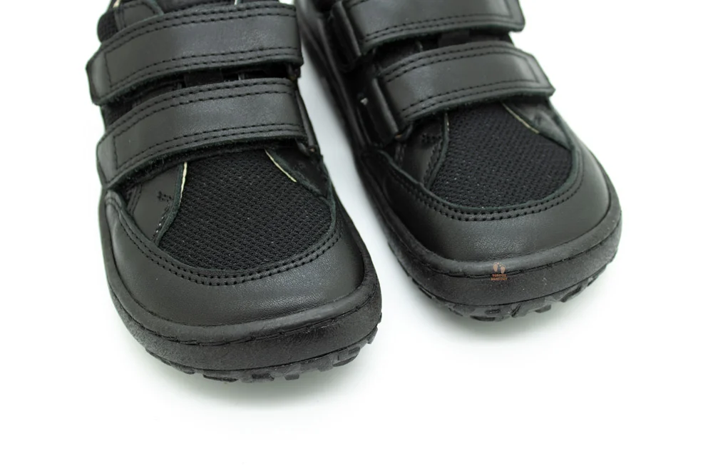 zapato-respetuoso-colegial-froddo-negro.webp Zapatillas Respetuosas Froddo Base Colegiales